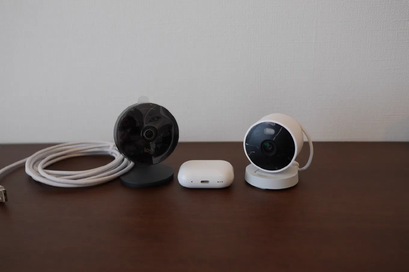 左から Circle View、AirPods Pro のケース、G100